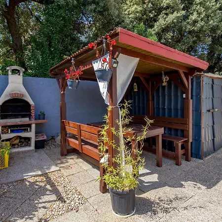 1 Bedroom Amazing In Rab Banjol
