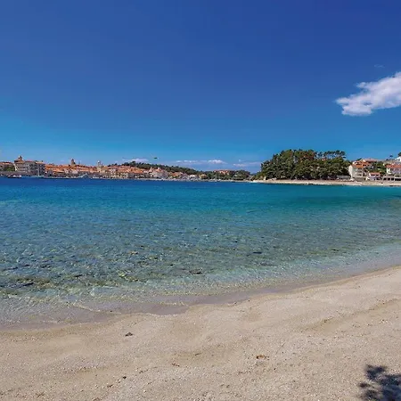 1 Bedroom Amazing In Rab