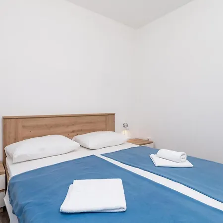 1 Bedroom Amazing In Rab 公寓