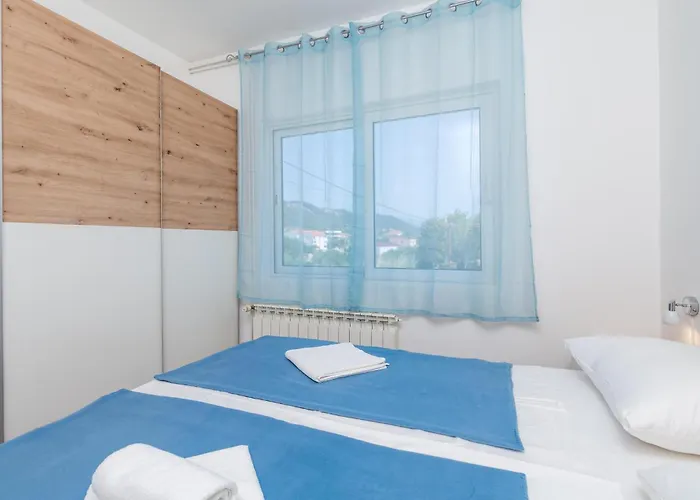 아파트 In Rab With Wifi *